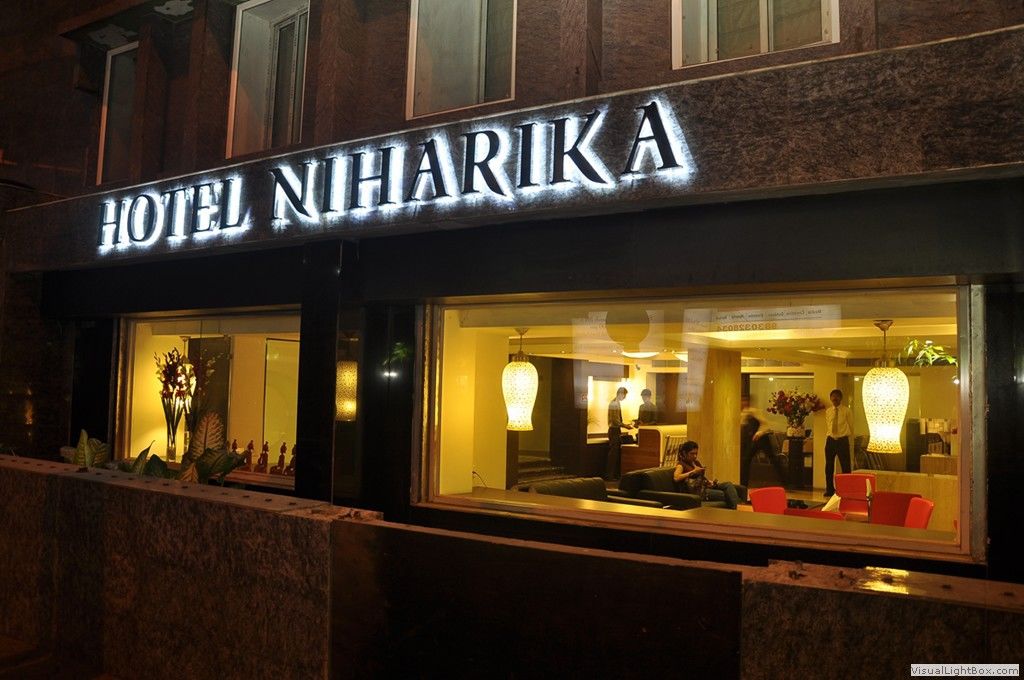 Hotel Niharika Kolkata Bagian luar foto